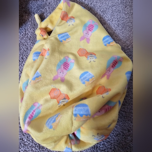 Plush Baby Winnie the Pooh with blanket Disney Parks Collectible - Picture 7 of 9